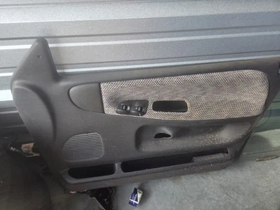 Dodge Ram 1500 1998-2001 pasajero puerta delantera derecha panel moldura ventanas eléctricas... Foto 1 de 4