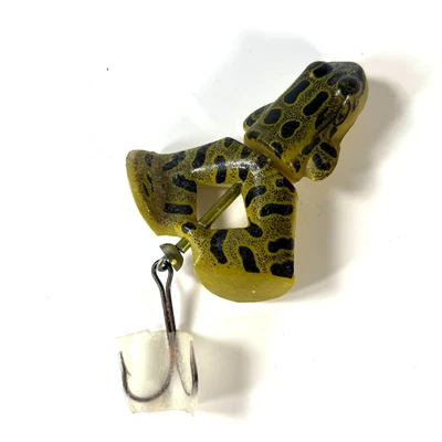 Señuelo de pesca vintage de rana herida de natación cebo giratorio de agua superior manchado verde Foto 1 de 4