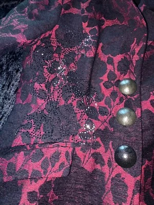 AIRFIELD BROKAT MANTEL GR:40/ 42 NEUW. DARK RED &BLACK  STRASS GOTHIC LONGBLAZER - Bild 1 von 4