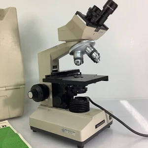 Olympus CH Microscope CHA CHA-001  XLNT Cond.  w/ Case + Extras - Picture 1 of 13