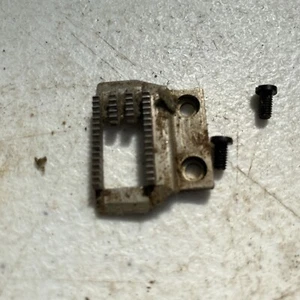 Kenmore 158 158.444 Sewing Machine Replacement OEM Part Feed Dog - Picture 1 of 2