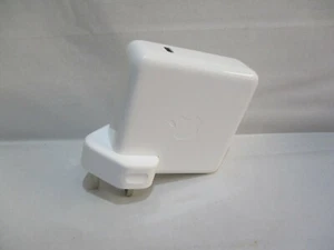 Genuine Apple USB C Charger MacBook A1718 61W Free UK Delivery - Picture 1 of 2