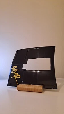 Cofano Dodge Charger R/T scala 1:8 con autografo - Immagine 1 di 2