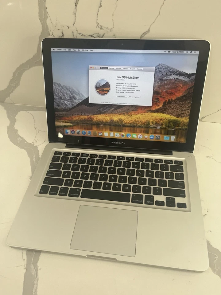 Apple Macbook Pro 13” (core 2 Duo 2,4 GHz, 4 GB de RAM, 250 GB SSD) High Sierra-62 ciclos Foto 1 de 4