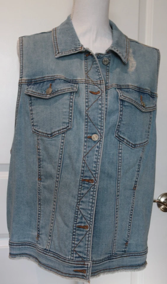 Vest AVA VIV 2X Jean Blue Denim Button Front Collar Cotton Stretch NWOT's - Image 1 of 1