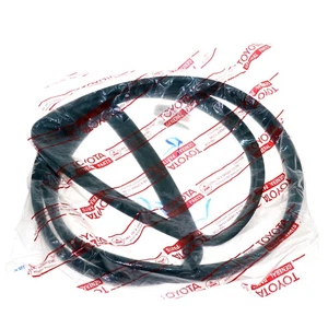 REAR WINDSCREEN RUBBER FOR TOYOTA HILUX LN50 LN55 LN56 RN50 RN55 YN50 YN57 83-98 - Picture 1 of 6
