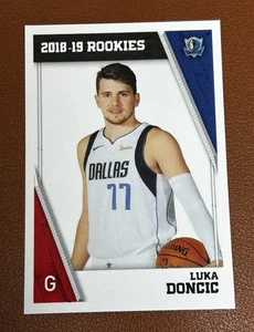 2018-19 Panini NBA Sticker European Luka Doncic Rookie RC #428 Mavericks #11 - Bild 1 von 2