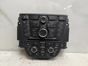 Opel Astra J Klimabedienteil Mittelkonsole Schalterleiste Reset-Code 13346050 - Bild 1 von 3