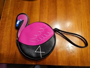 LUV Betsey Johnson FLAMINGO Monedero Muñequera Cartera - Imagen 1 de 3