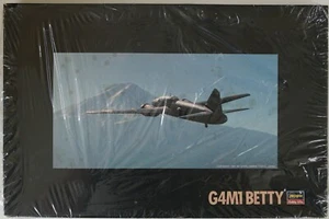 Hasegawa 51815 (QP15) 1/72 Mitsubishi G4M1 Betty model kit - Picture 1 of 3