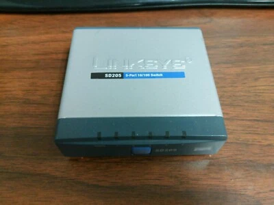 CISCO Linksys SD205 5-Port 10/100 Network Switch - Image 1 of 4