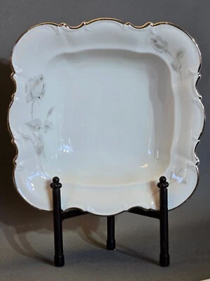 Cuenco cuadrado para verduras gris rosa de 9", de Hutschenreuther Foto 1 de 4