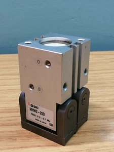SMC Air Pneumatic MHW2-25D Angular Gripper Cylinder * - Picture 1 of 5
