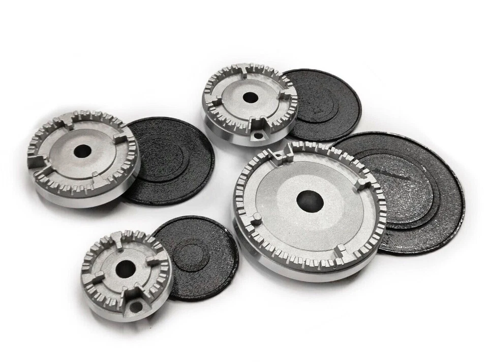 Ariston C00082831 Kit Bruciatori con Piatelli Spartifiamma Set di 4