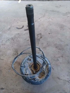 EJE DEL EJE TRASERO DEL PASAJERO con PLACA DE RESPALDO 90-95 Toyota 4Runner 6 lengüetas (30 Spline - Imagen 1 de 2