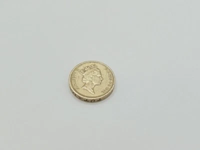 1993 Queen Elizabeth II One Pound Coin - Error Decus Et Tutamen Upside Down 🪙 - Image 1 of 4
