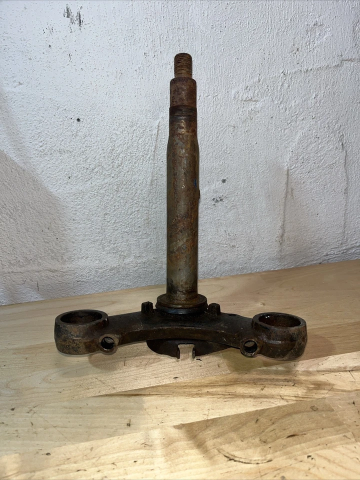 Abrazadera de amortiguador de horquilla triple árbol inferior eléctrica 75 Yamaha RD200 RD 200 #1 Foto 1 de 4