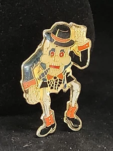 Creepy Hobo Skeleton Cartoon Enamel Pin Vintage S1 - Picture 1 of 2