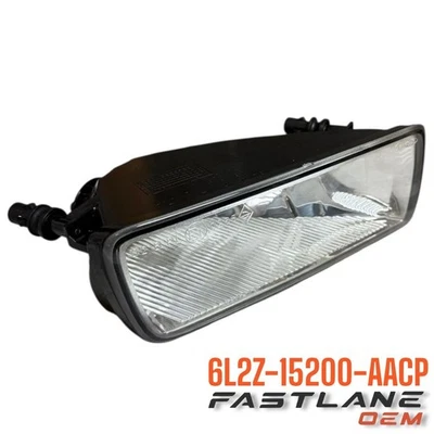 2006-2010 FORD EXPLORER LAMP ASSY - FOG, PASSENGER SIDE NEW OEM 6L2Z-15200-AACP - Изображение 1 из 4