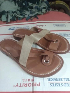 Bernardo Veto Cuoio Women's Sandals Size 9M Gold Strap - Picture 1 of 5