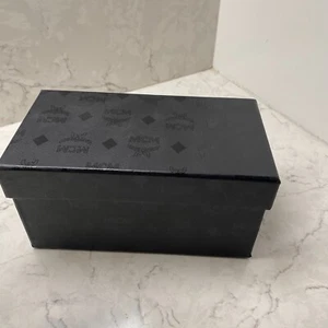 MCM leere Geschenkbox schwarz mit MCM Logos Aufbewahrung schwarz H 3,5" x L 6,5" x B 3,5" - Bild 1 von 12