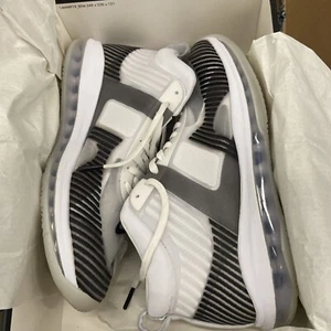 Used Nike LeBron Icon QS x John Elliott White 2018 Black White Size 11 - Picture 1 of 5