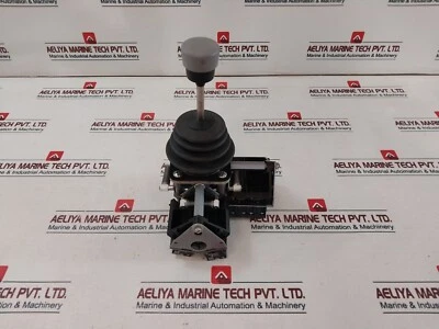 SCHNEIDER ELECTRIC XKDF14340340 Joystick Controller ZB2-BE102 A600-Q600 - Image 1 of 4