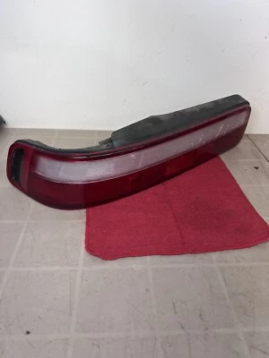 ACURA DA INTEGRA 1990-1993 CUPÉ CONDUCTOR IZQUIERDO LUZ TRASERA ROJO BLANCO OEM Foto 1 de 4