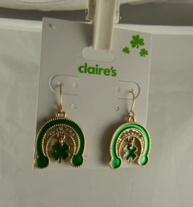 pendientes trébol trébol forma corazón St Pat's Claire's soluciones sensibles - Imagen 1 de 4