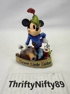 Danbury come nuovo Disney Topolino piccolo sarto coraggioso 75 anni con statuina Topolino - Foto 1 di 6