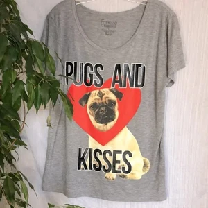 FREEZE PUGS & KISSES size L pug dog theme gray light weight short sleeve t shirt - Picture 1 of 7