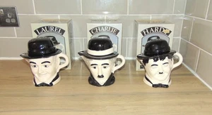 Vintage Laurel & Hardy & Charlie Chaplin - Glazed Pottery Black/ White Teapots - Foto 1 di 22