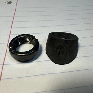 GENUINE 1977-82 PORSCHE 924 HIRSCHMANN MANUAL Antenna Fender GROMMET Seal - Picture 1 of 8