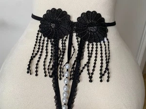 Schwarzer Tanga String mit Spitze und Perlen, sexy Dessous, Einheitsgröße XS -XL - Bild 1 von 9