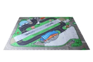 Daron HR2039 Large International AIRPORT PLAYMAT (FELT) 41 1/4 X 31 1/2 INCHES - Picture 1 of 2