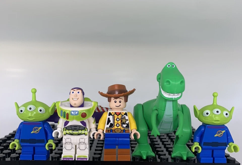LEGO Disney Toy Story Minifigure Lot Buzz Light year Rex Alien Woody - Image 1 of 1