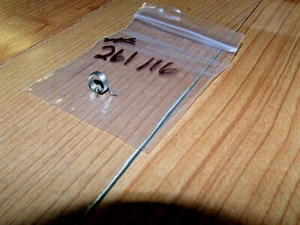 Genuine Briggs & Stratton Choke Return Spring 261116 OEM - Picture 1 of 2