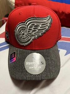 Men’s Detroit Red Wings Reebok Red NHL Hockey Playoffs Cap Fitted Hat NWT L/XL - Picture 1 of 4