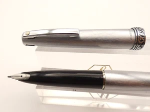 Lady Sheaffer 620 Brushed Silver Fountain Pen, CT, M Steel Nib, Engraved *MINT* - Picture 1 of 17