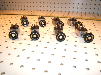 Mercedes 68-76 W108,W109,W114,W111 LIGHTED rear window DEFROST fixed 1 Switch - Image 1 of 4