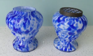 PAIR OF ART DECO 1930s BLUE & WHITE KRALIK CZECH SPATTER VASES ONE WITH FROG - Picture 1 of 11