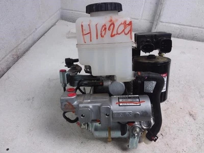 2019 LEXUS LS500H Power Brake Booster Hydro-boost with Master Cylinder OEM - Image 1 of 4