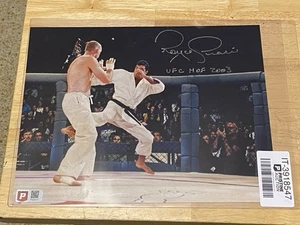 Royce Gracie signiert UFC 11x14 Foto beschriftet "UFC HOF 2003" (PA COA) - Bild 1 von 1