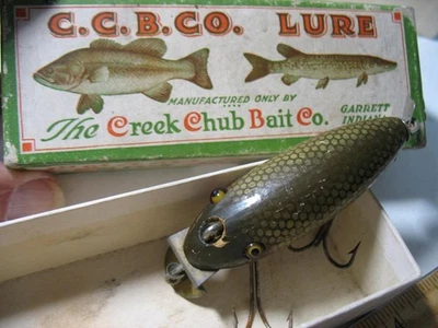 Creek Chub Wagtail old wood fishing lure in box ODD  marked TAIL glass eyes - Image 1 of 4