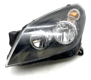 Faro Proiettore Anteriore Sinistro Opel Astra H dal 2004 Hella 1EG270370-31 - Imagen 1 de 5