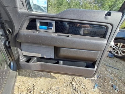 Used Front Right Door Interior Trim Panel fits: 2010 Ford F150 PICKUP  Grade A Foto 1 de 4