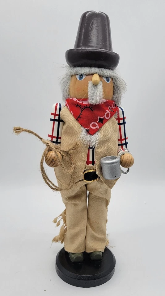 西部 Rodeo 牛仔圣诞胡桃夹子带套索马克杯头巾  — 第 1/4 张图片