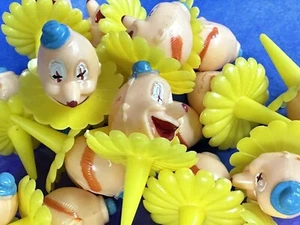 Vintage Yellow Clown Head Plastic Cake/Cupcake Toppers (each sold separately) - Picture 1 of 5