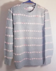 Olivia Dee Small Sweater Crewneck Pullover Grey Pink 99% Acrylic 1% Wool - Picture 1 of 10