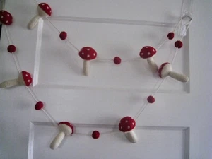 Wool Felt Mushrooms and Pom Poms Garland, Red and White, 6 foot long, brand new - Picture 1 of 10